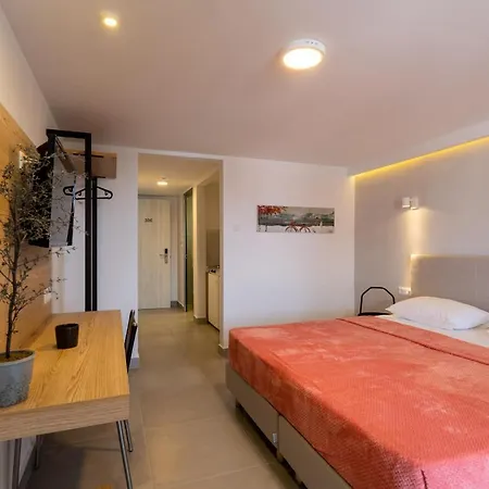 ניי פורי Bemyguest Comfort Zefyros מראה חיצוני תמונה